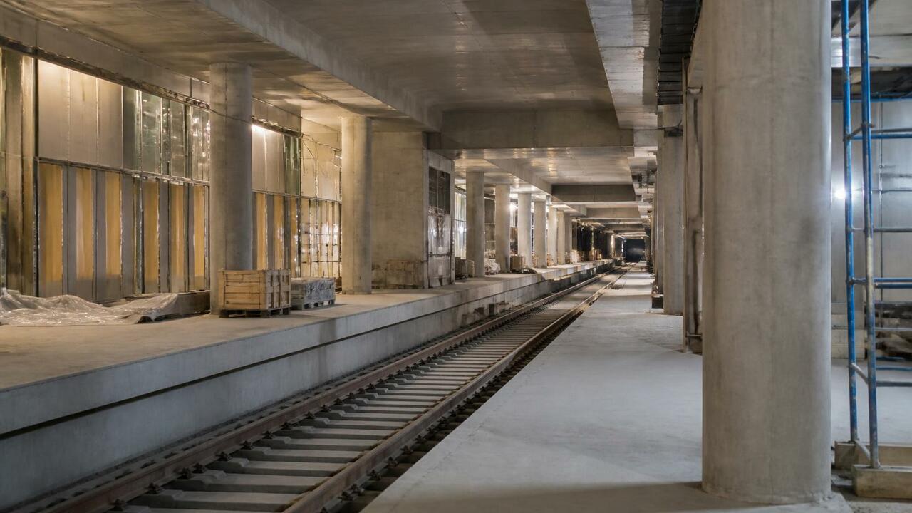 Арбатско-Покровскую линию московского метро про...