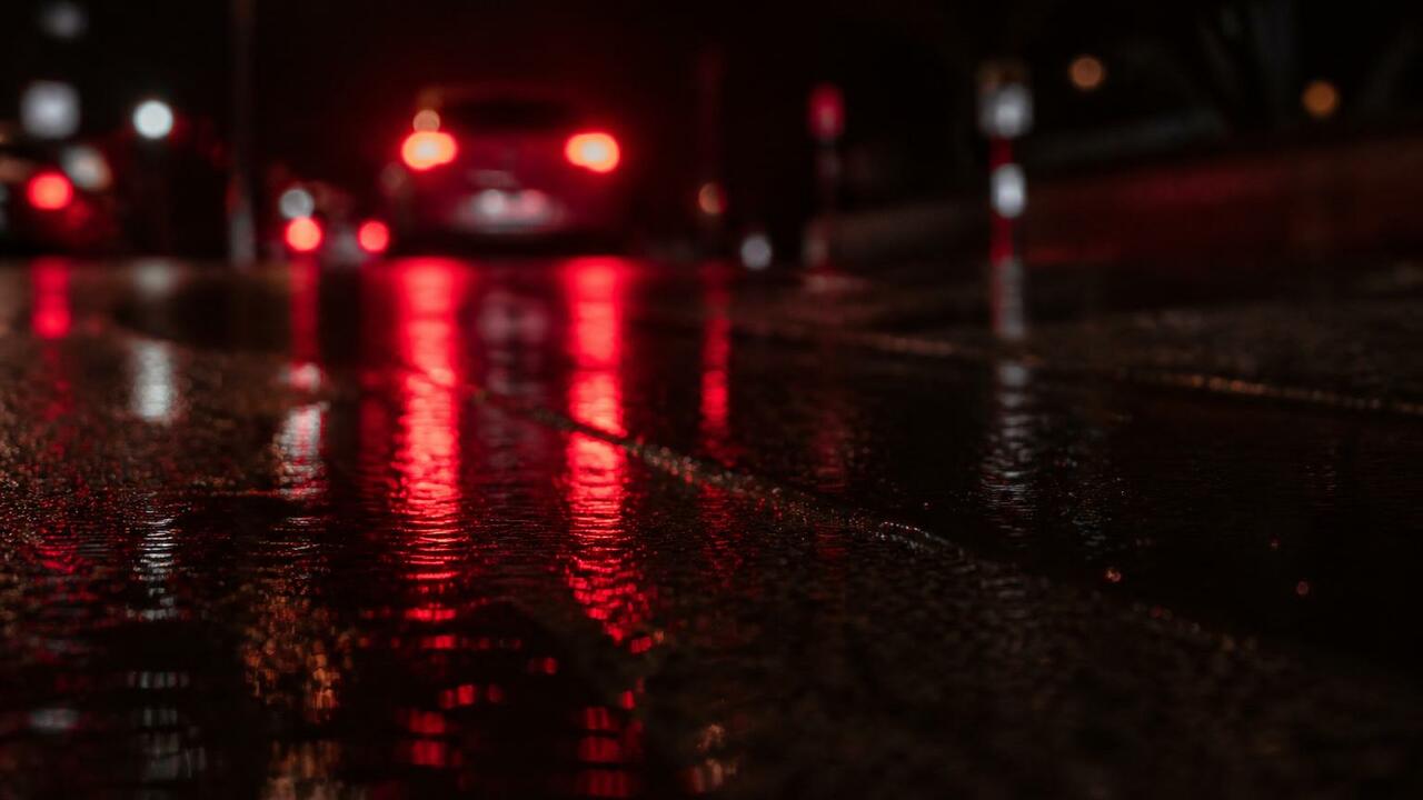 Лобовое столкновение двух автомобилей на Боровс...