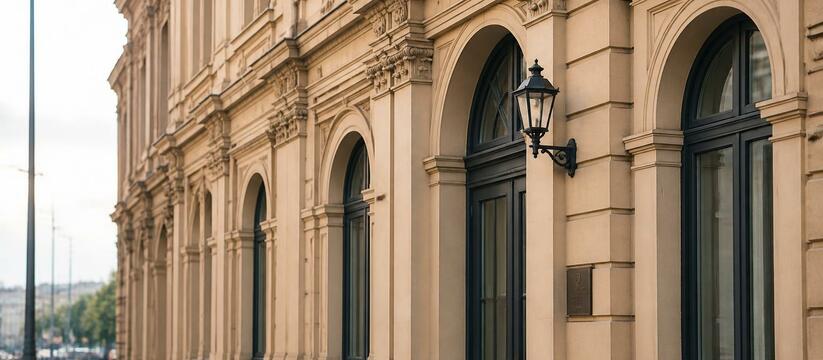 Завершение реставрации фасадов исторического зд...