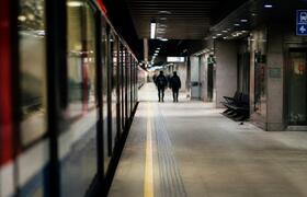 Метро "Чистые пруды" открылось после задымления